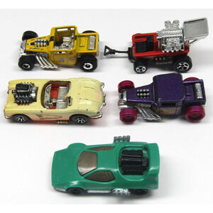 Hot Wheels Corvette & Radio Flyer Lot of 5 Hotrods Loose Diecast Toys